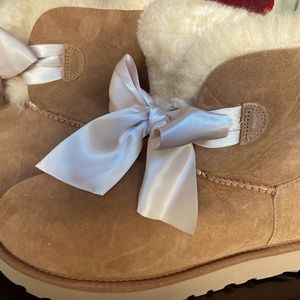 UGG Australia New Gita Winter Booties Tan Size 10